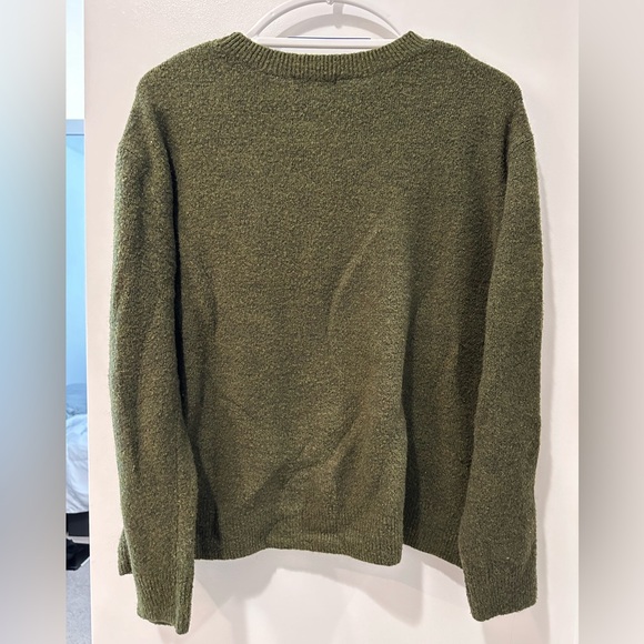 H&M Olive Sweater - Picture 2 of 3
